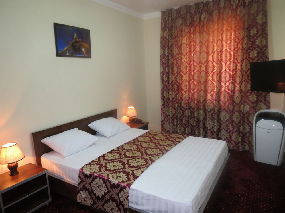 Rohat Hotel Chilonzor Taşkent Dış mekan fotoğraf